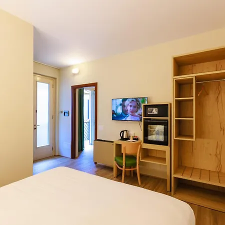 Botanique Vergani 3* Fara Gera dʼAdda