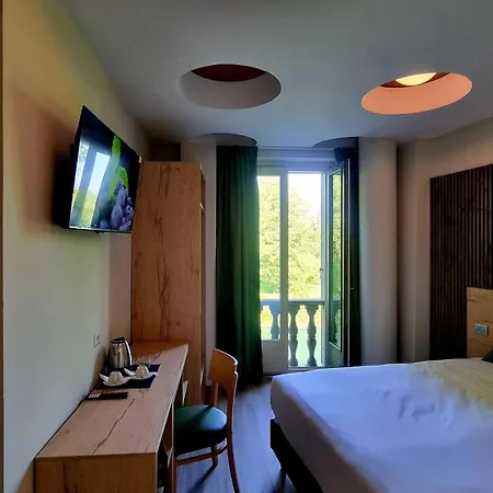 Botanique Vergani 3* Fara Gera dʼAdda
